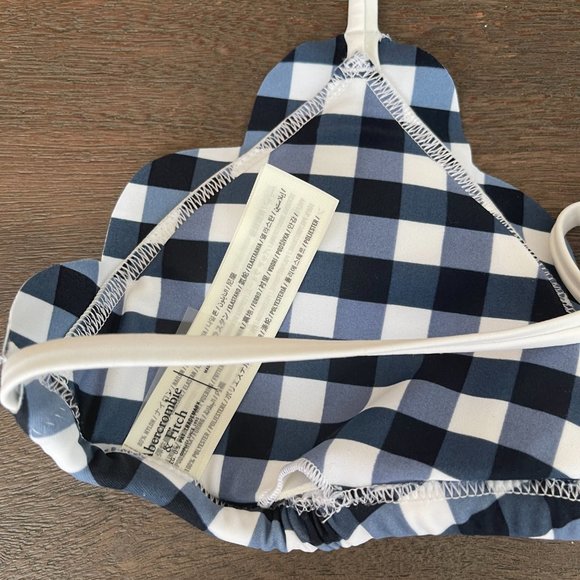 NWOT Abercrombie & Fitch Gingham Print Scallop Edge Bikini Top (Size L) - Picture 3 of 4